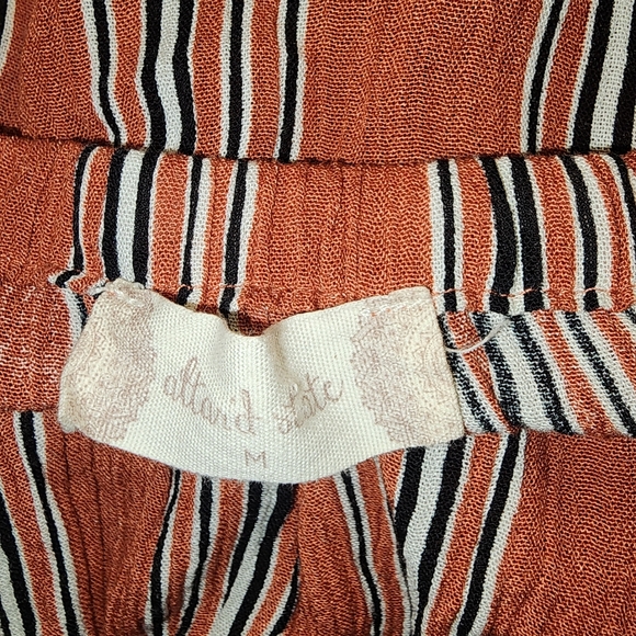 Alter'd State Medium cropped top - Picture 4 of 4